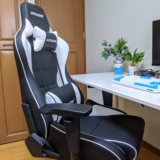 ゲーミングチェア「akracing pro-x」